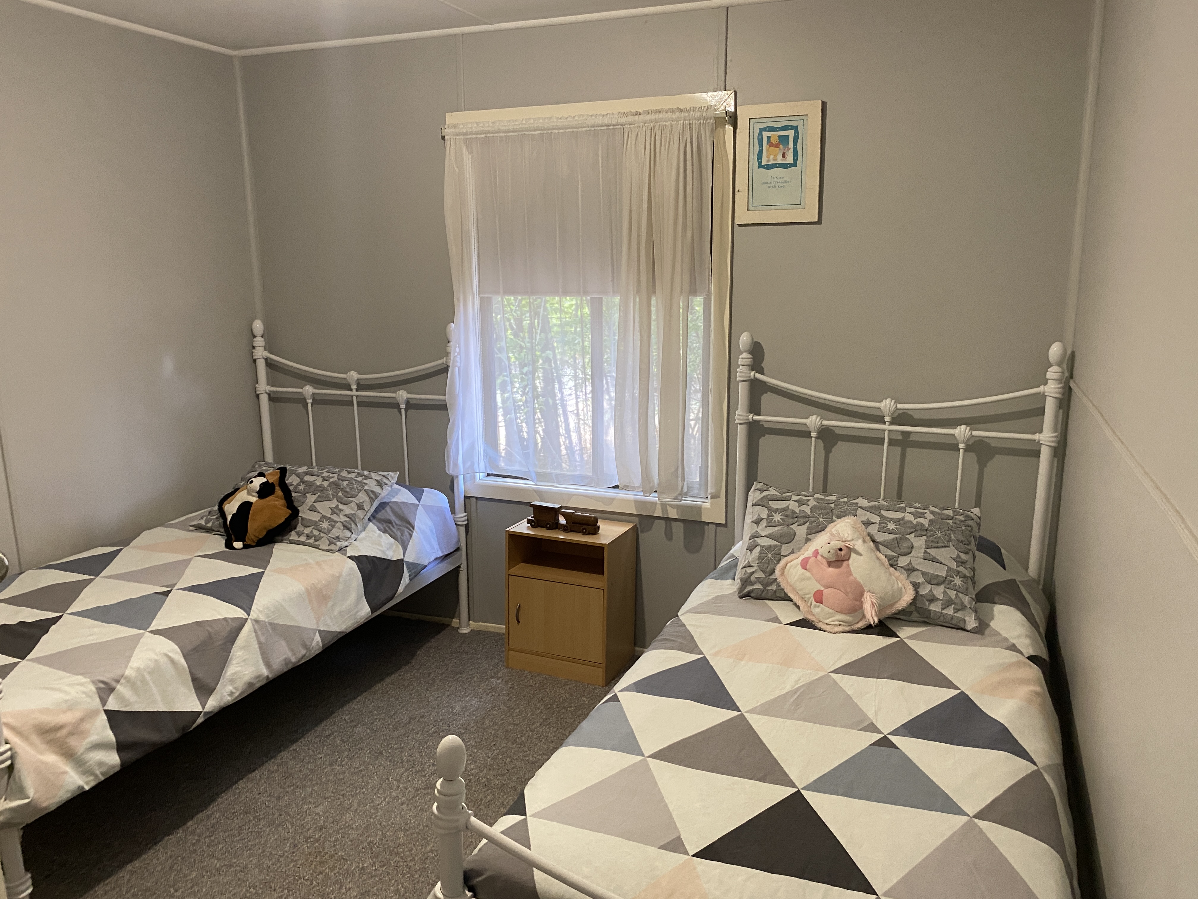 Single Bed Room